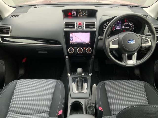 SUBARU FORESTER 2017