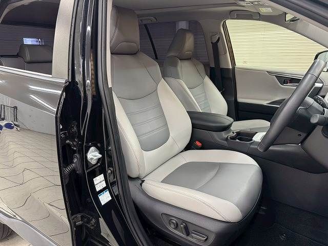 TOYOTA RAV4 4WD 2019