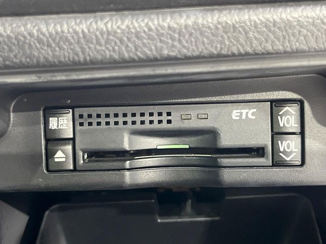 TOYOTA NOAH 4WD 2012