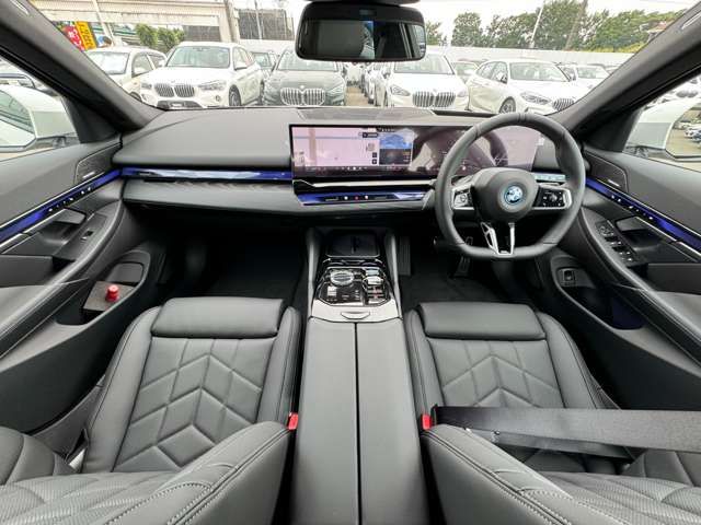BMW BMW i5 2024