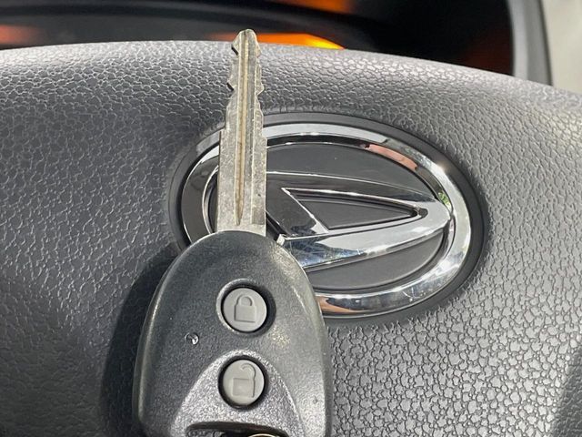 DAIHATSU MIRA e:S 2016