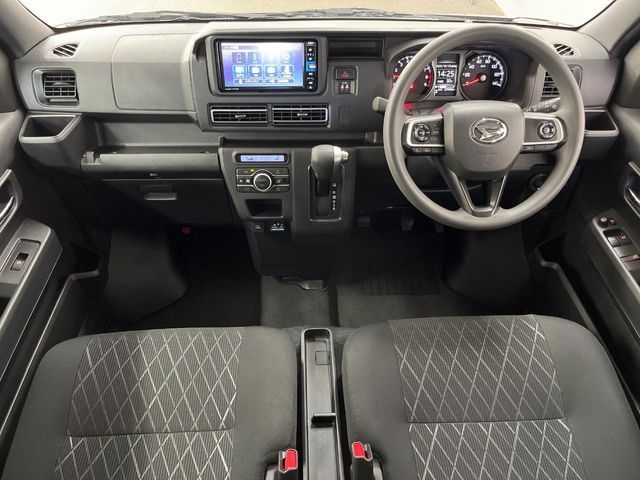 DAIHATSU ATRAI van 2022