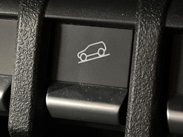 SUZUKI JIMNY NOMADE 2025