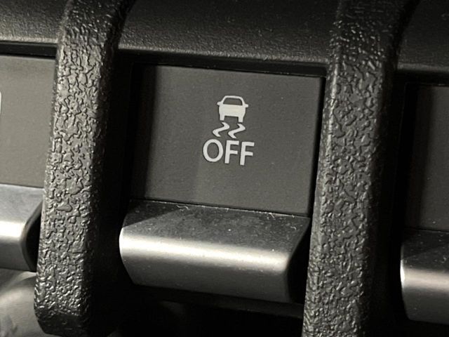 SUZUKI JIMNY NOMADE 2025