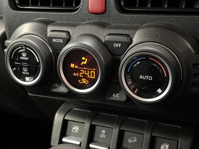 SUZUKI JIMNY NOMADE 2025