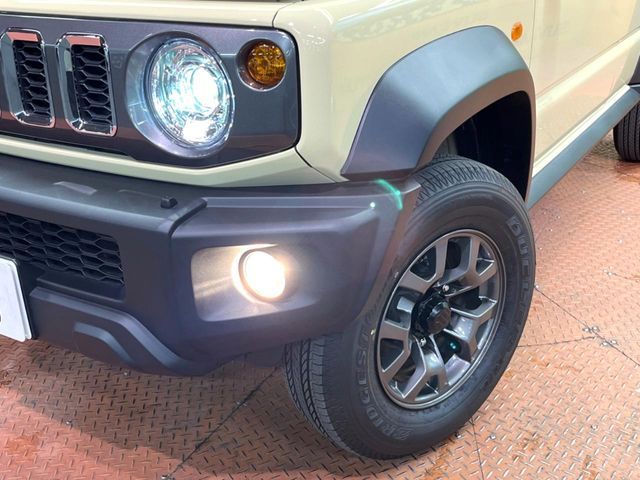 SUZUKI JIMNY NOMADE 2025