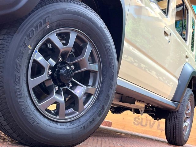 SUZUKI JIMNY NOMADE 2025