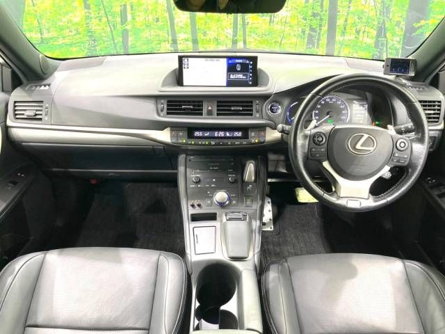 TOYOTA LEXUS CT200h 2018