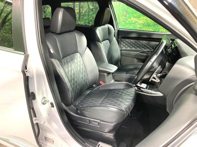 MITSUBISHI OUTLANDER PHEV 2019