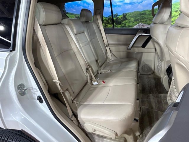 TOYOTA LANDCRUISER PRADO 2023