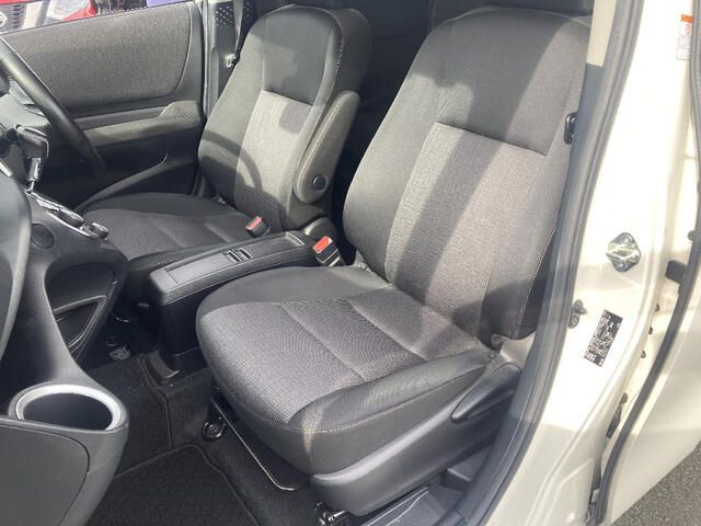 TOYOTA SIENTA HYBRID 2020