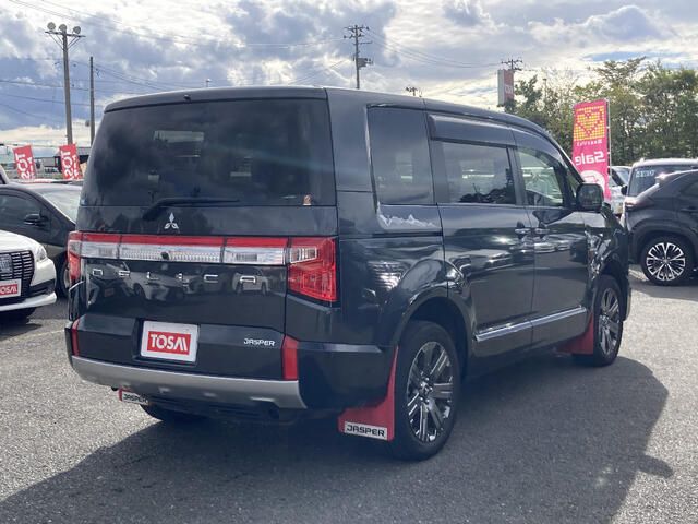 MITSUBISHI DELICA D:5 4WD 2023