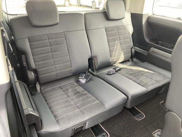 MITSUBISHI DELICA D:5 4WD 2023