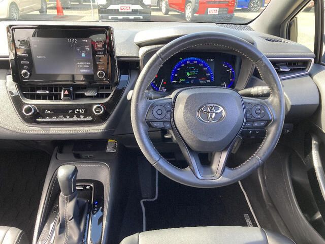 TOYOTA COROLLA TOURING HYBRID 4WD 2021