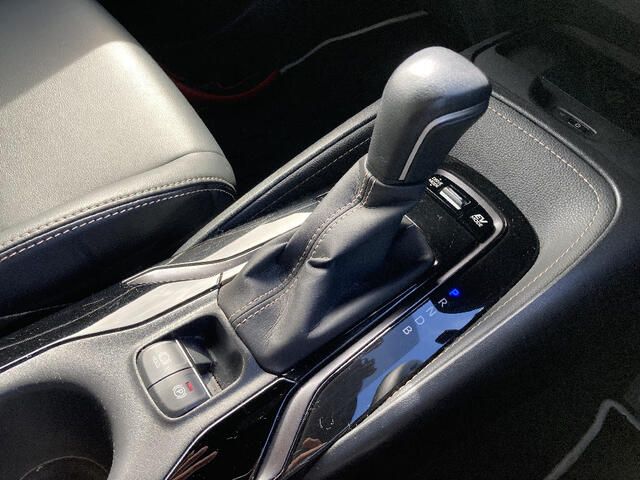 TOYOTA COROLLA TOURING HYBRID 4WD 2021