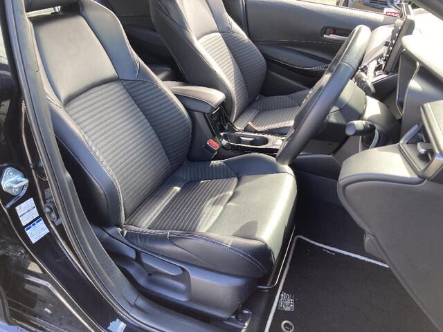 TOYOTA COROLLA TOURING HYBRID 4WD 2021