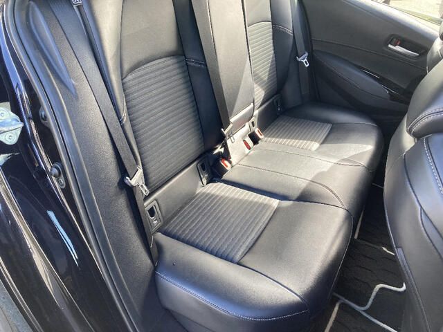 TOYOTA COROLLA TOURING HYBRID 4WD 2021