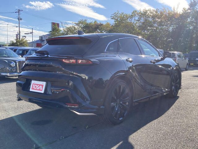 TOYOTA CROWN SPORT 2024