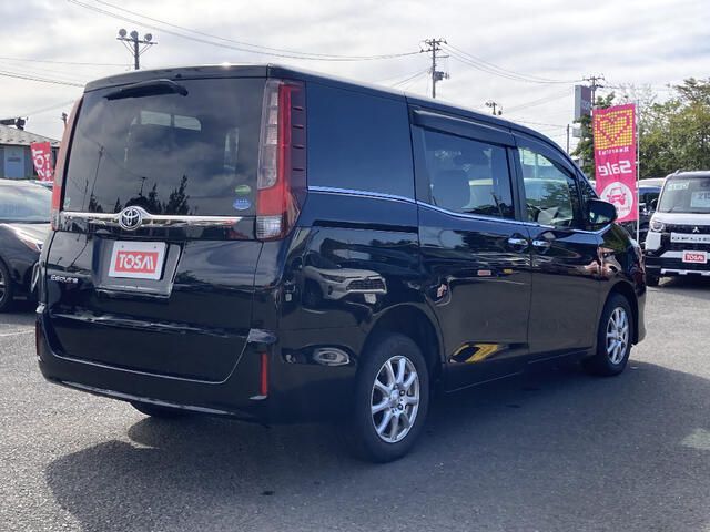 TOYOTA ESQUIRE 4WD 2017