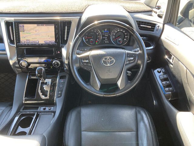 TOYOTA VELLFIRE 4WD 2015