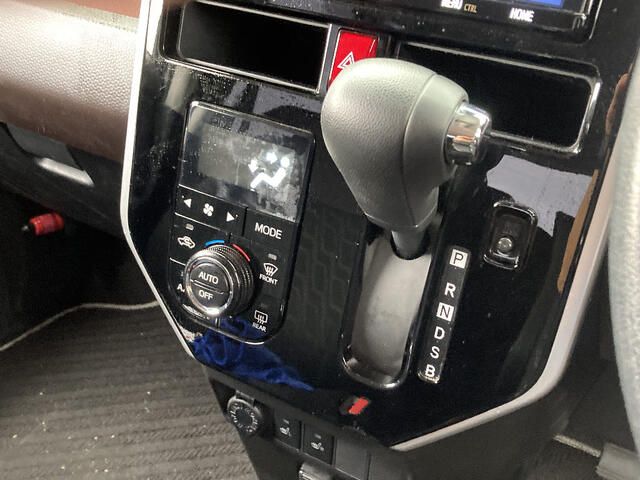 TOYOTA ROOMY 4WD 2019