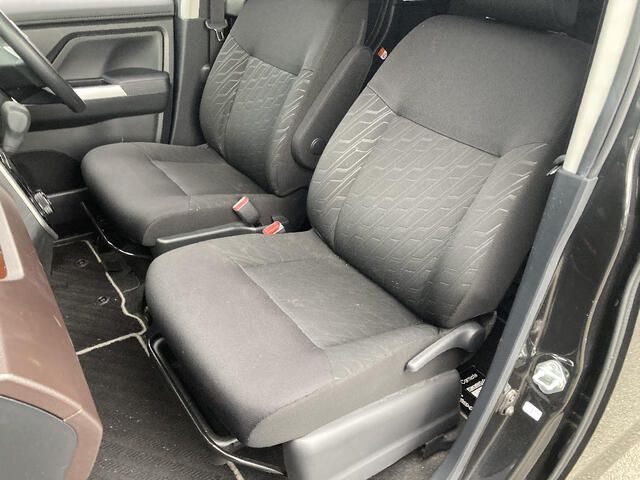 TOYOTA ROOMY 4WD 2019
