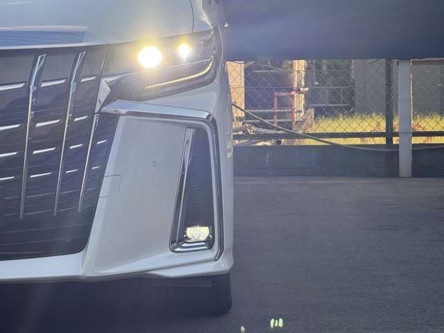 TOYOTA ALPHARD 4WD 2023