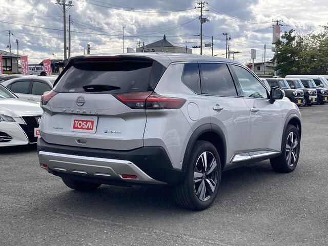 NISSAN X-TRAIL HYBRID 4WD 2023