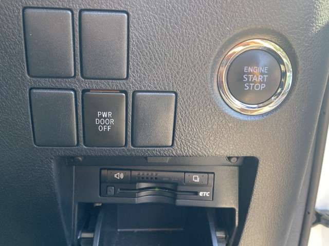 TOYOTA ALPHARD 4WD 2015