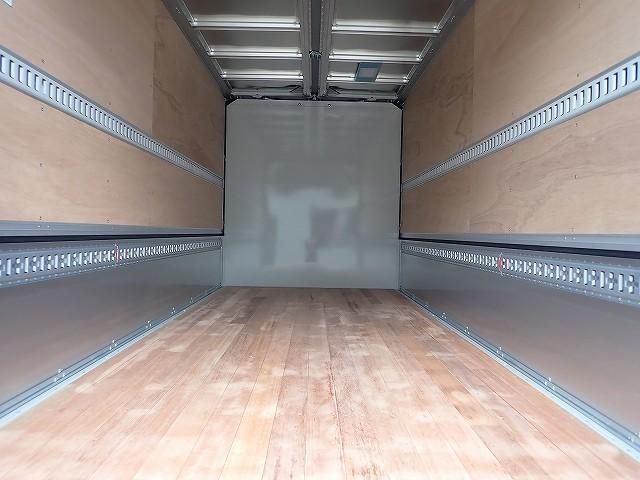 MITSUBISHI CANTER 2025