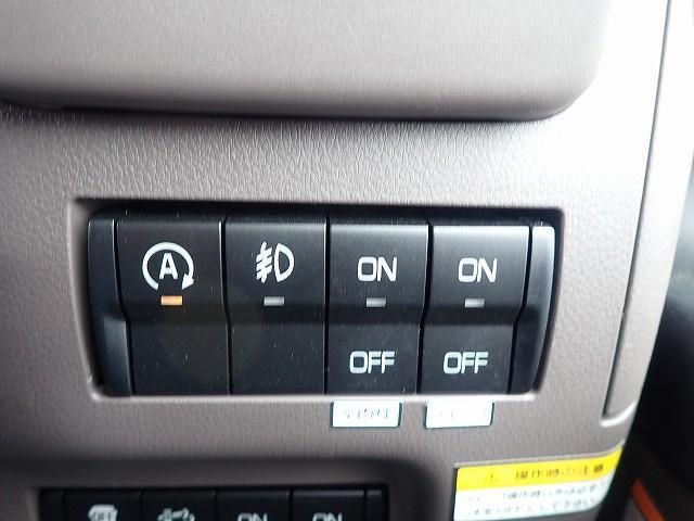 MITSUBISHI CANTER 2025