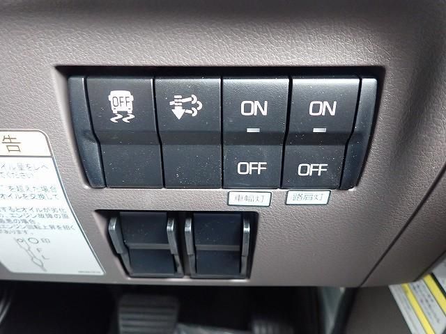 MITSUBISHI CANTER 2025