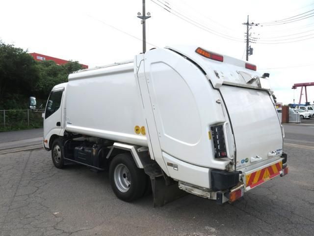 HINO DUTRO 2020
