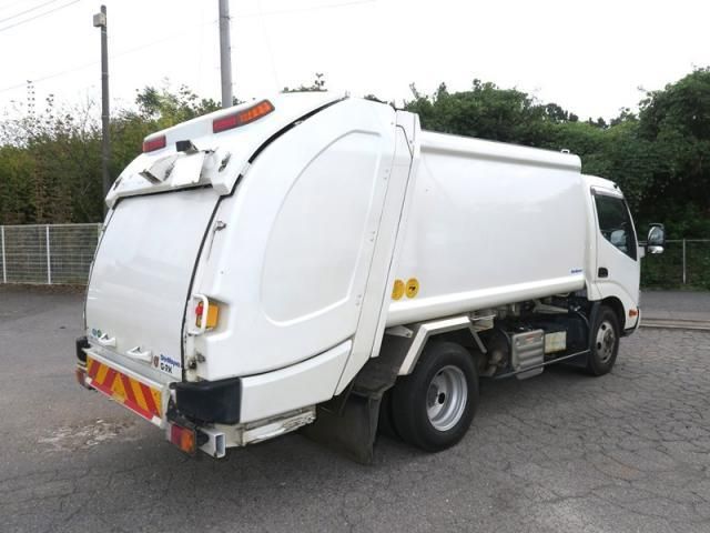 HINO DUTRO 2020