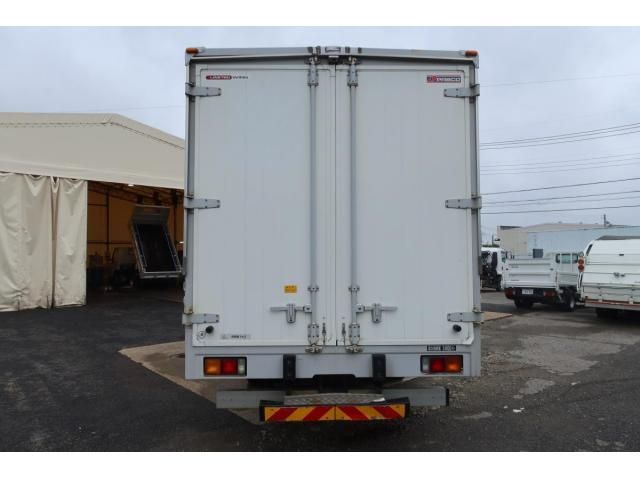 MITSUBISHI FUSOU FIGHTER 2017