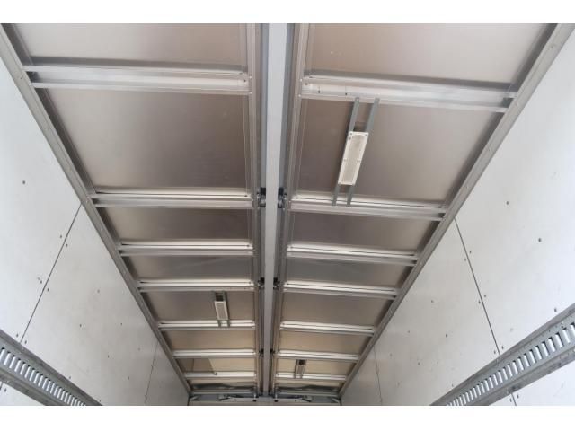 MITSUBISHI FUSOU FIGHTER 2017