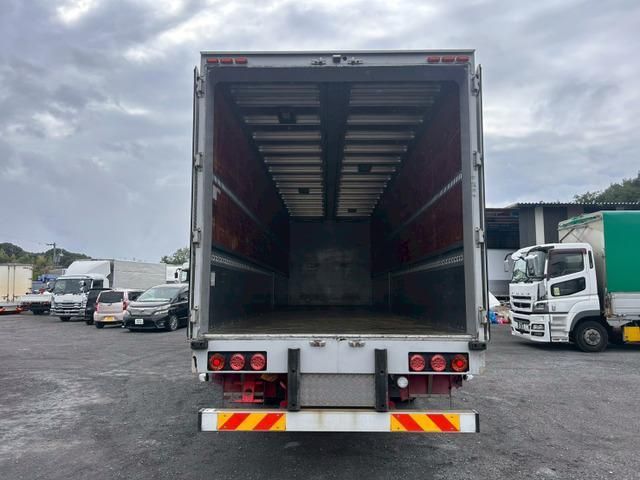 NISSAN DIESEL Quon 2014