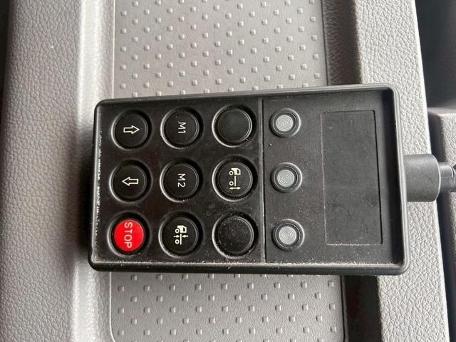 NISSAN DIESEL Quon 2014