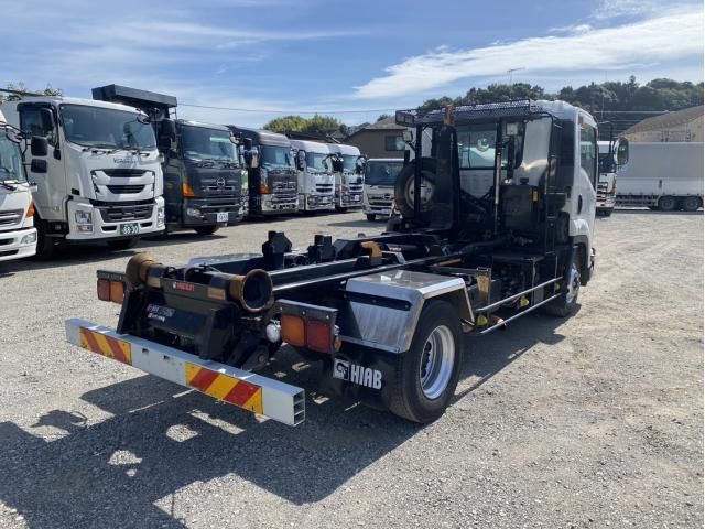 ISUZU FORWARD 2018