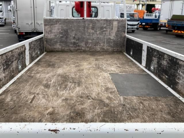 MITSUBISHI CANTER 2018