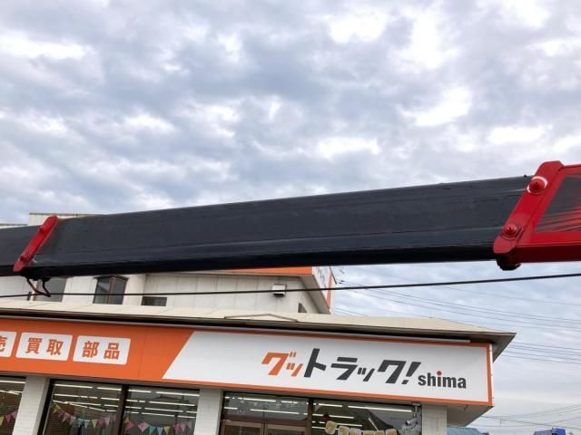 MITSUBISHI CANTER 2018