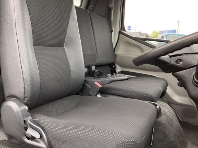 MITSUBISHI CANTER 2018