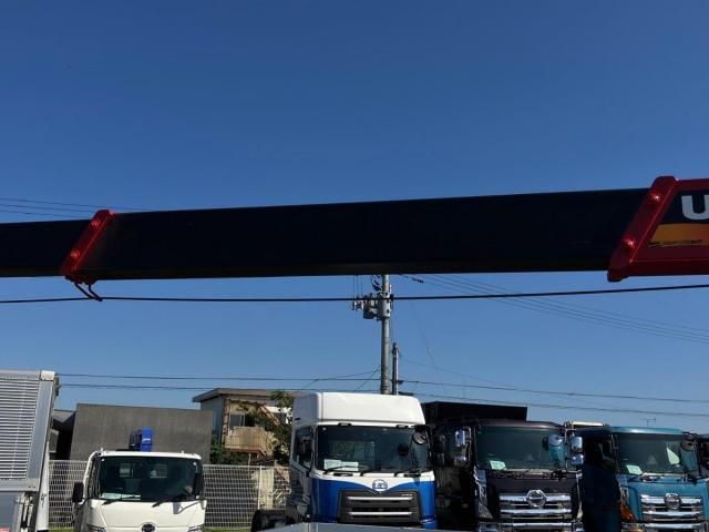 MITSUBISHI CANTER 2025