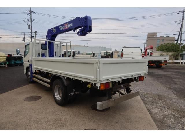 MITSUBISHI CANTER 2004
