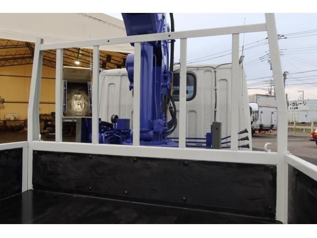 MITSUBISHI CANTER 2004