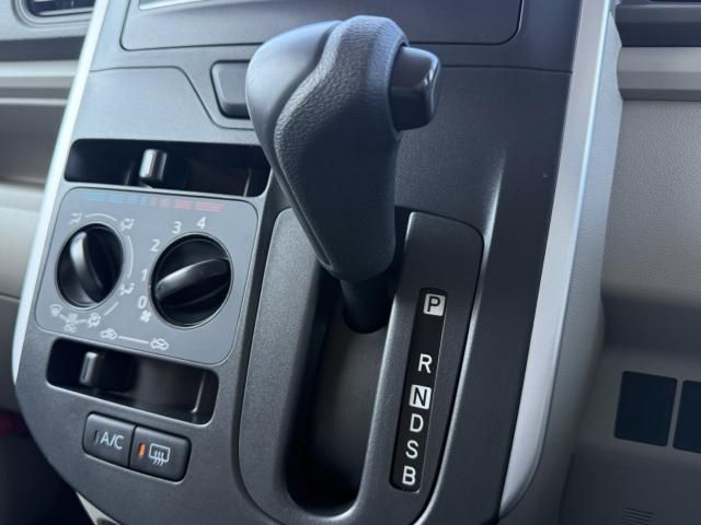 DAIHATSU TANTO 4WD 2014