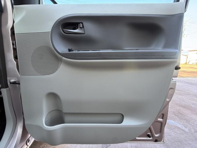 DAIHATSU TANTO 4WD 2014