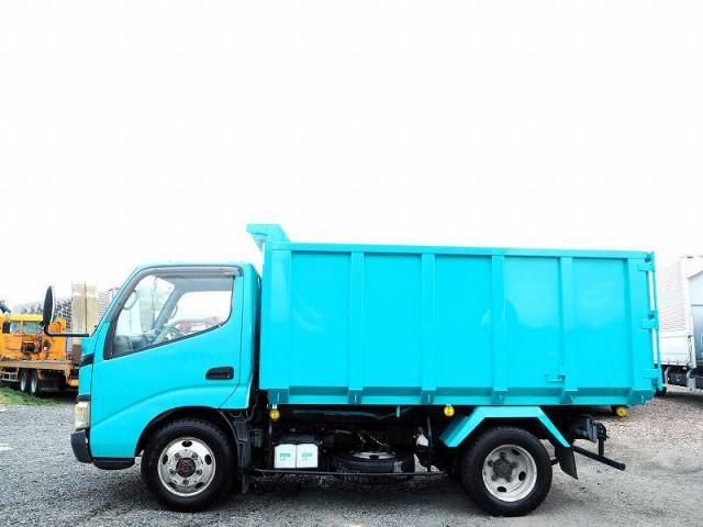 TOYOTA DYNA 2004