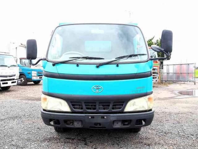 TOYOTA DYNA 2004