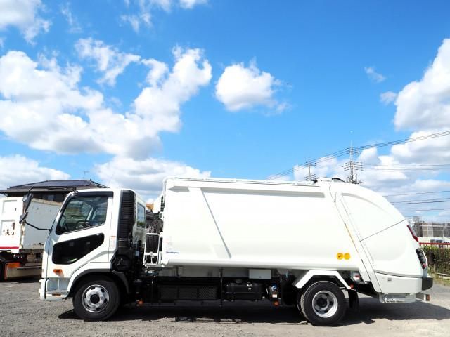 MITSUBISHI FUSOU FIGHTER 2025